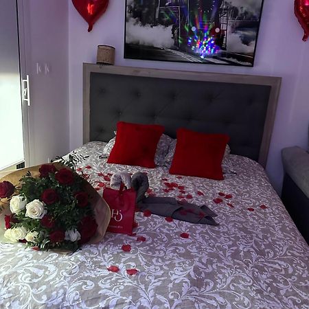 Love Room Nantais Nantes Zewnętrze zdjęcie