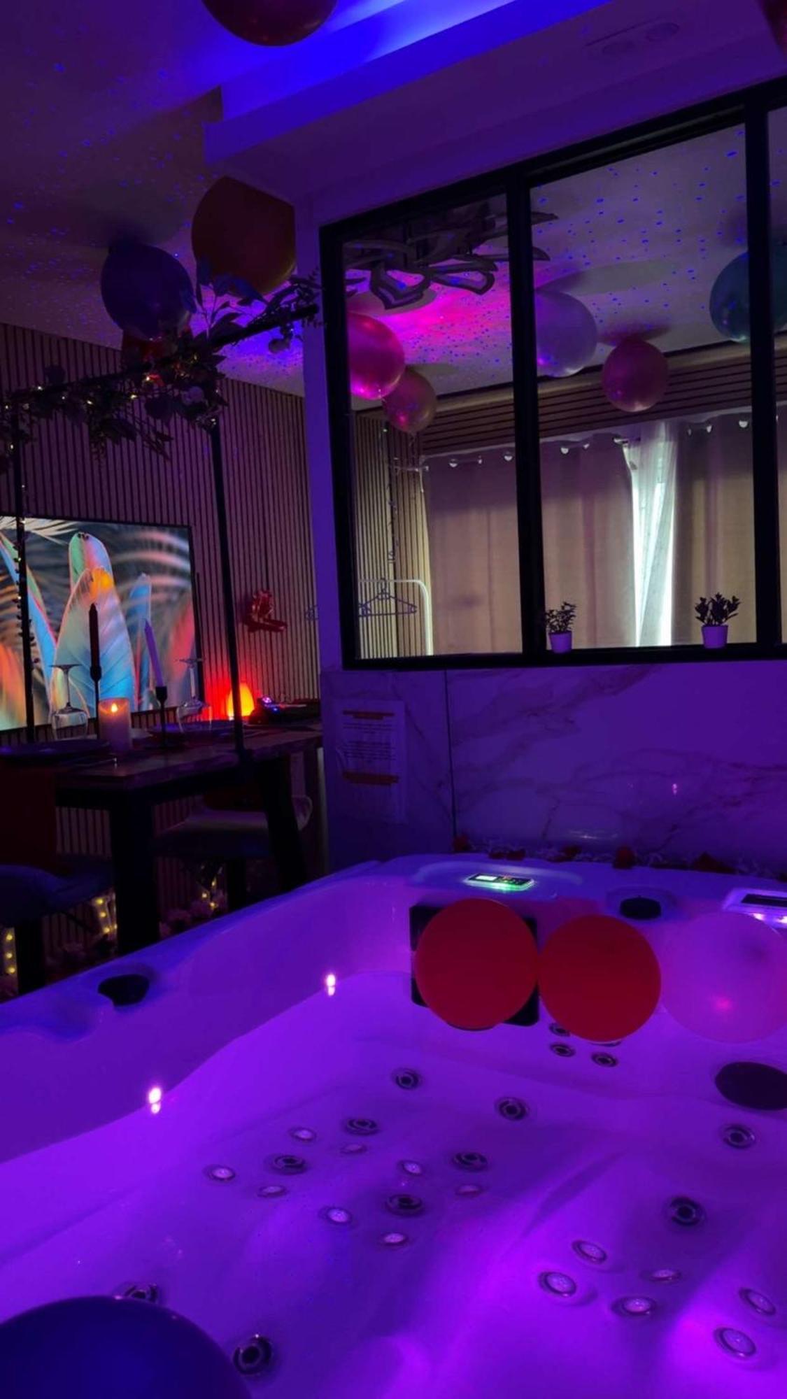 Love Room Nantais Nantes Zewnętrze zdjęcie