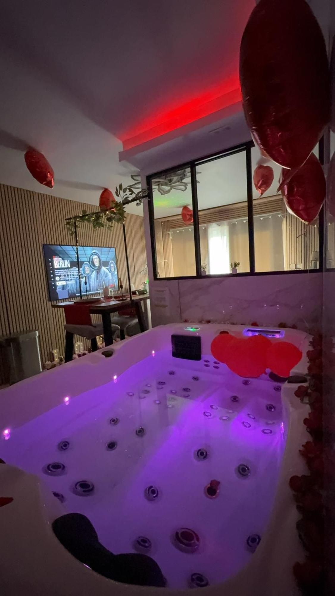 Love Room Nantais Nantes Zewnętrze zdjęcie